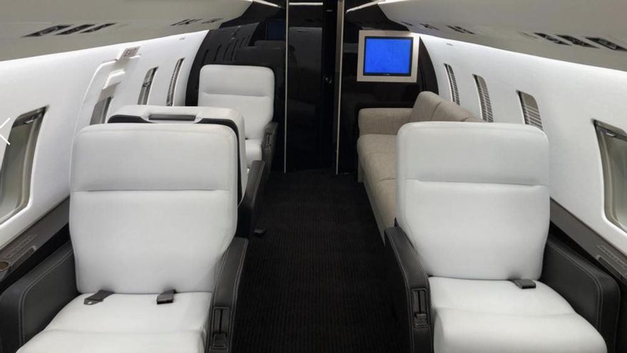 Interior del Bombardier Challenger en el que se trasladaba Federico "Fred" Machado, y en el que se reunieron Espert junto a dos armadores de su campaña en marzo de 2019, según fuentes con conocimiento directo de los hechos.